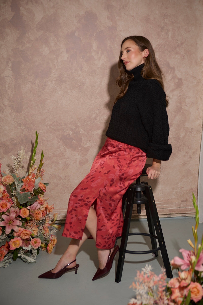 Women's petite midaxi slip skirt with side slit in coral haze abstract print