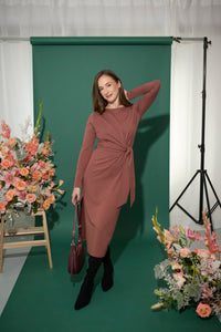 Women's petite tie-side jersey midi dress with long sleeves in brown